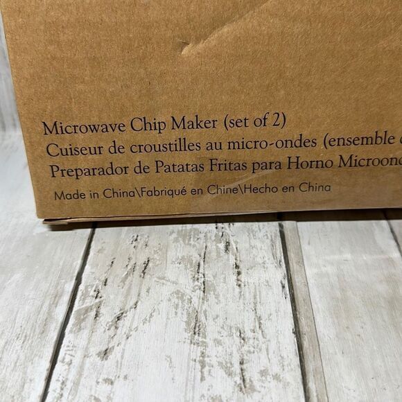 The Pampered Chef Microwave Chip Maker Set of 2 NEW - Picture 2 of 3